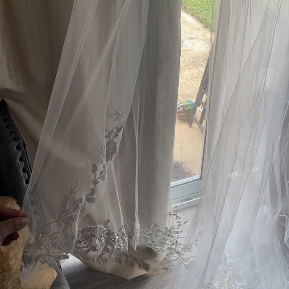 Stella York cathedral veil - Picture 3 of 4